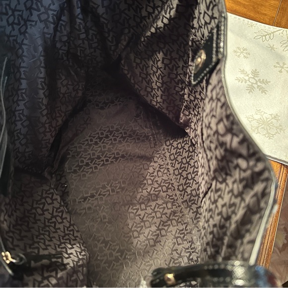 DKNY Shiny Saffiano Leather Tote Shoulder bag - Picture 9 of 16